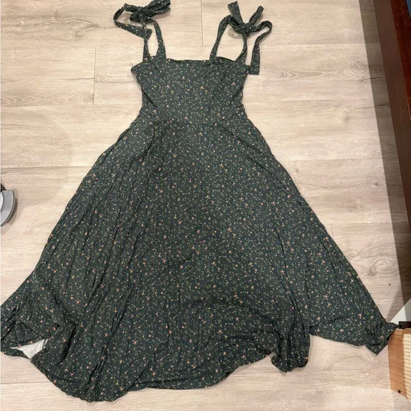 Reformation// Edita Midi Dress - Picture 3 of 5